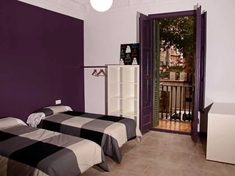 Ella Hostel Barcelona-1